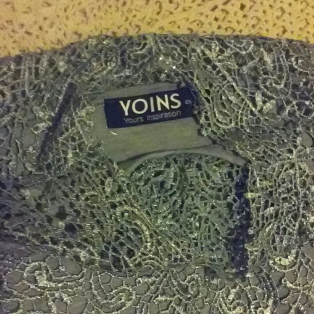 Yoins Lace Cold-ShoulderTop - Picture 3 of 6